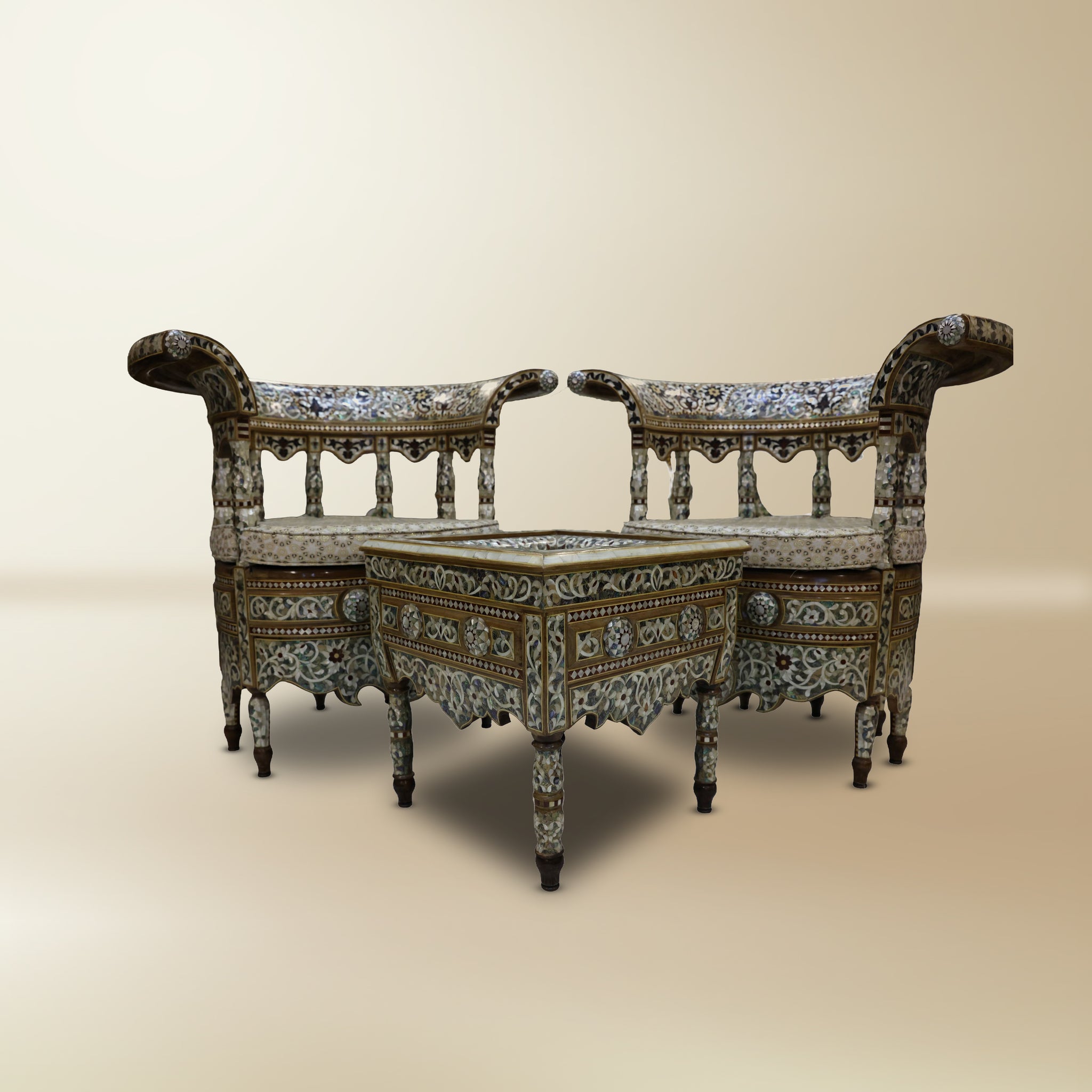 Damascene Thrones Set – Mother-of-Pearl & Abalone Inlay on Walnut