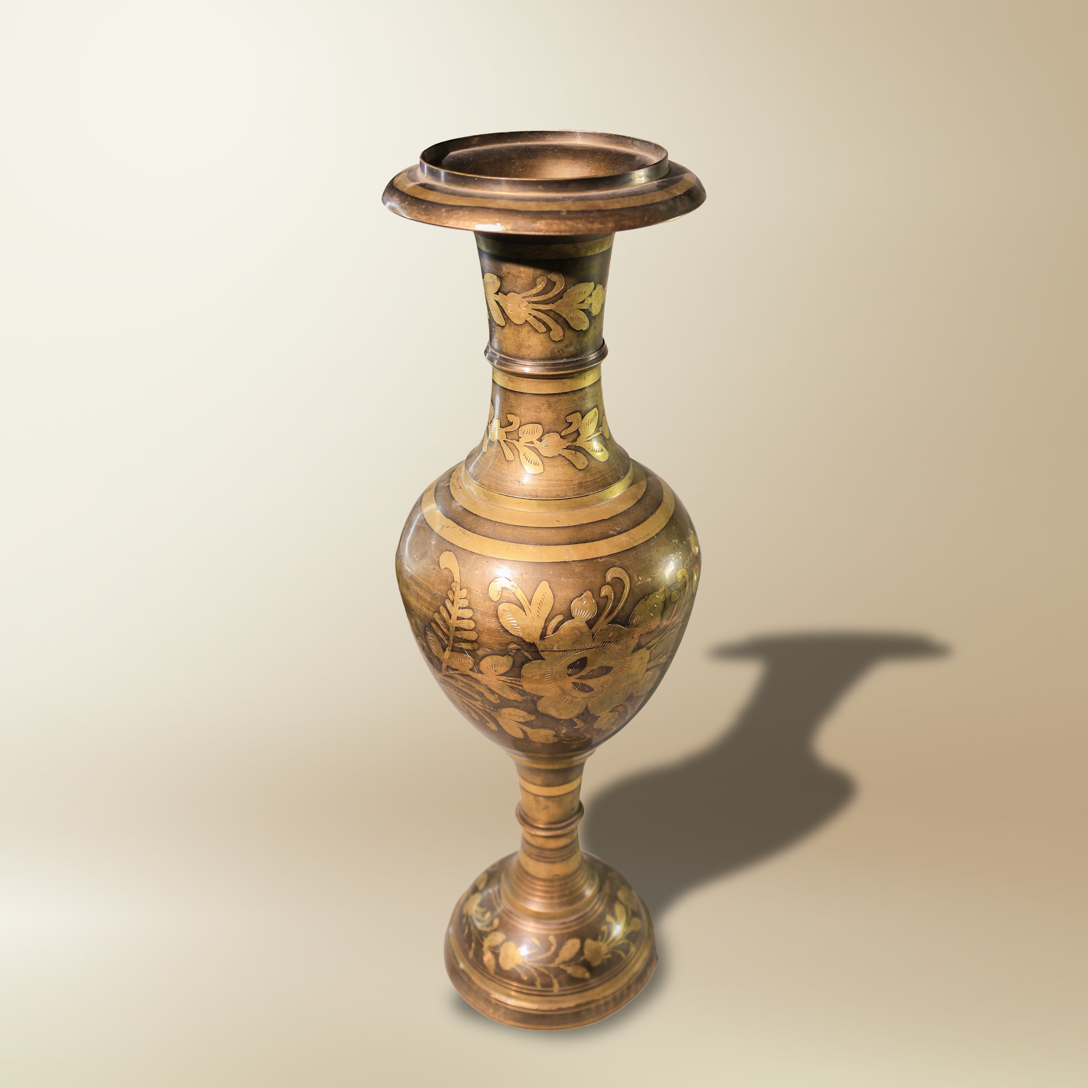 مزهرية صدى الزهور