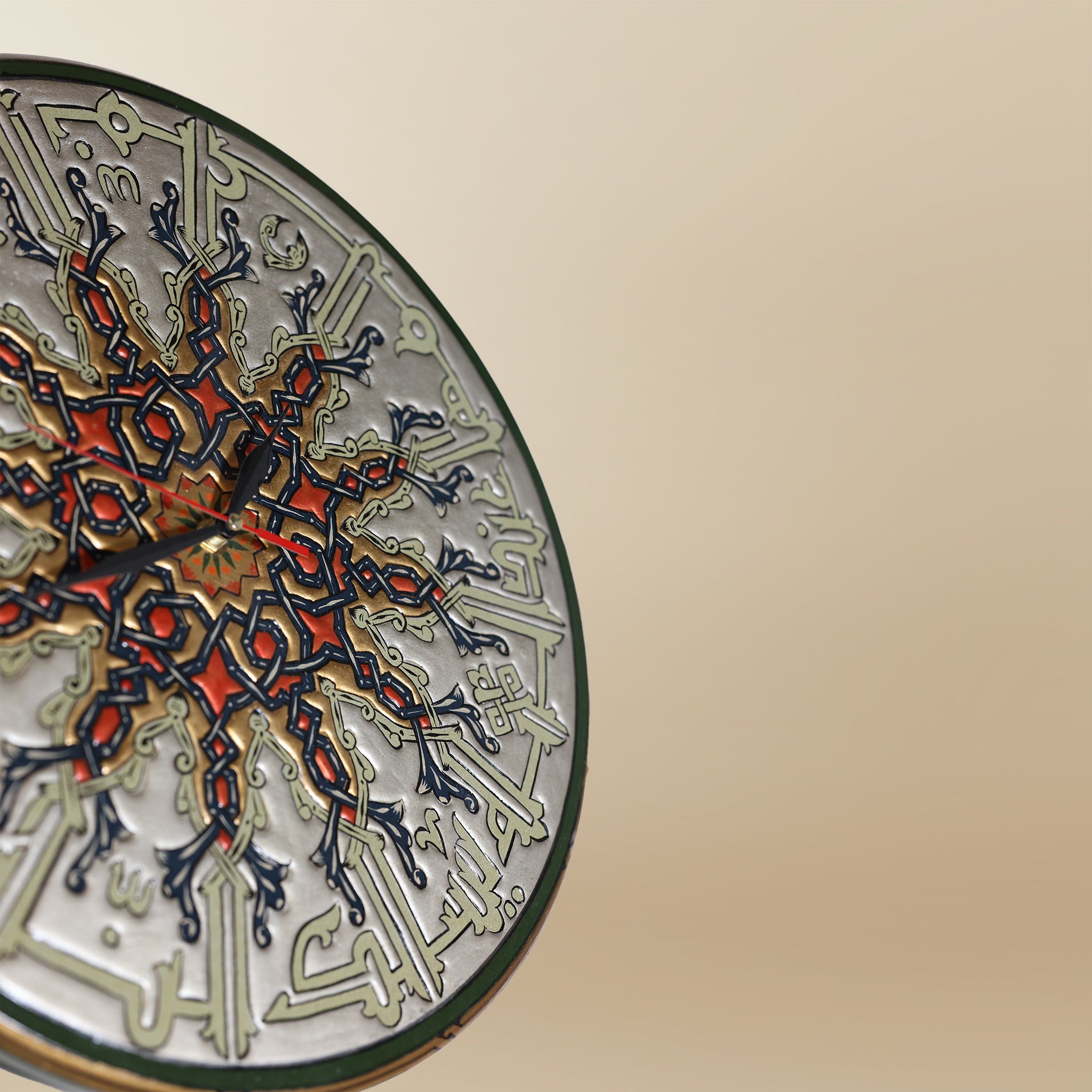 ساعة الخط الخالدة