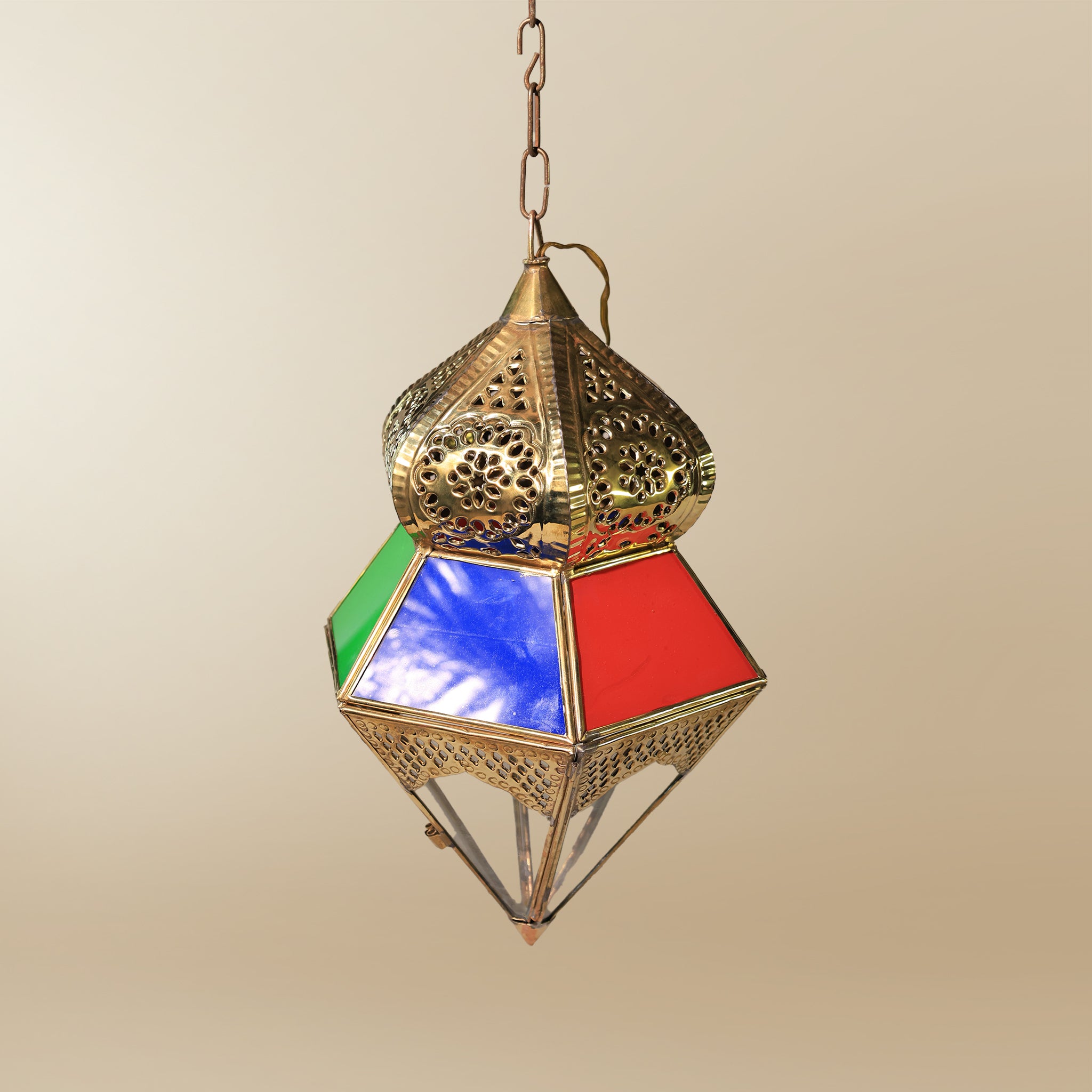 Lantern of Colors – A Thousand Nights in Light