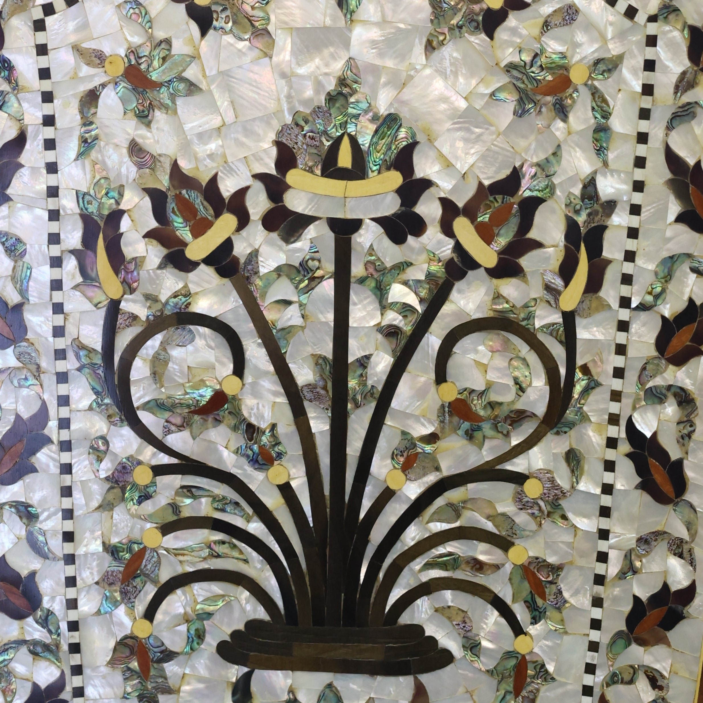 Damascus Inlay Lounge Set